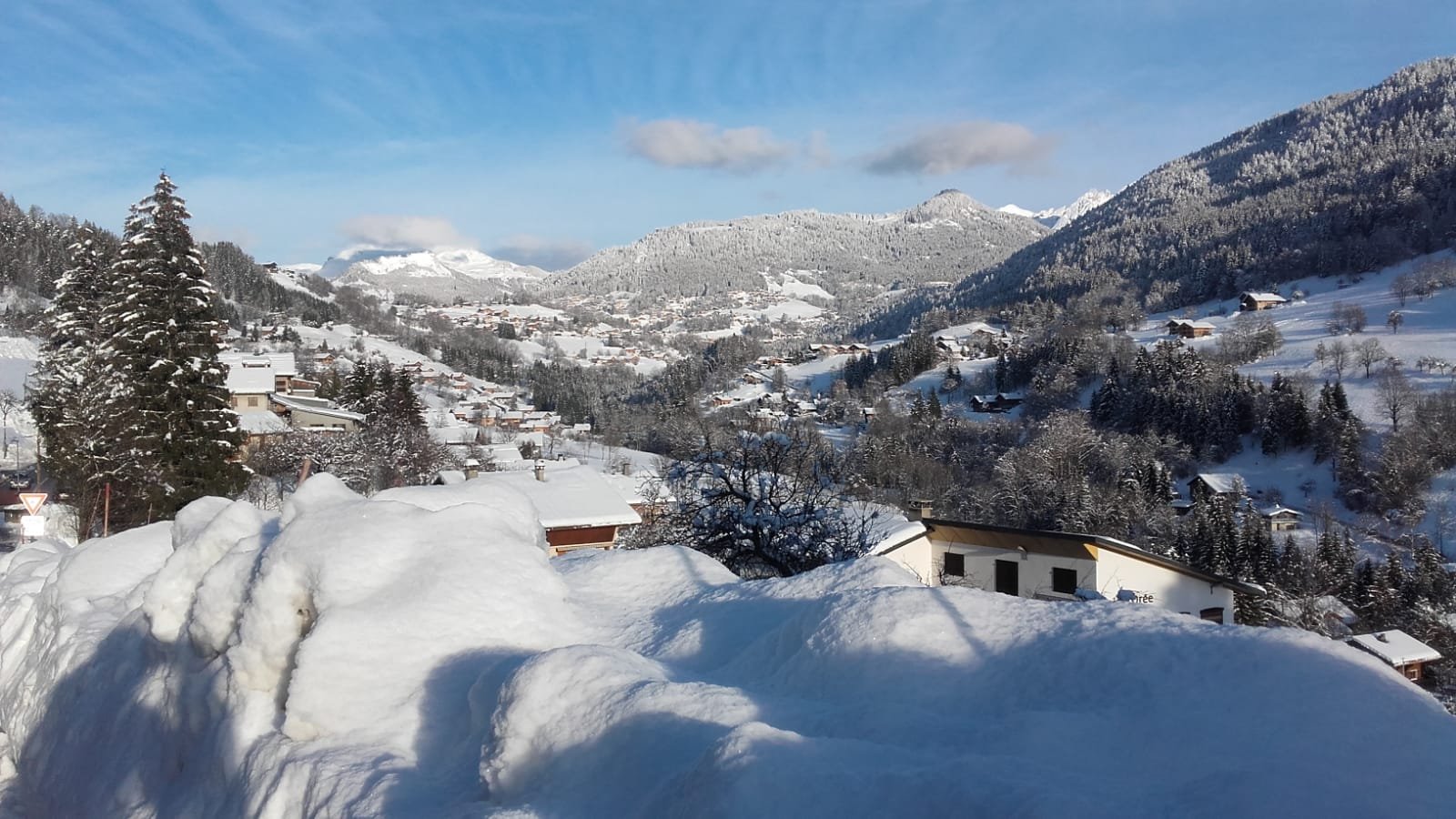 Vue depuis la maison en hiver
